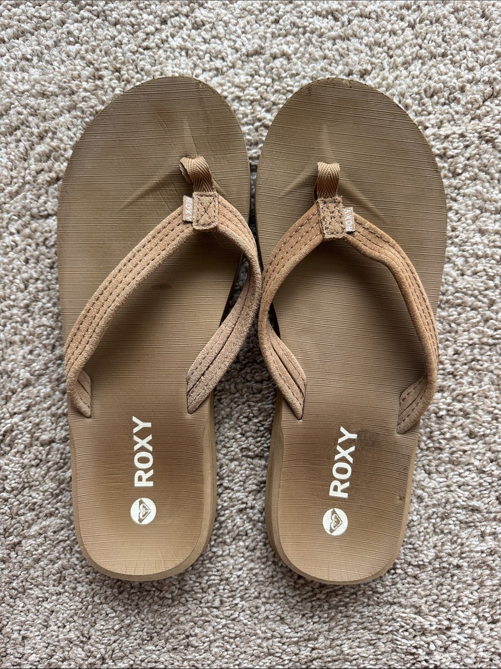 Roxy Women's Tan Flip Flop Sandals